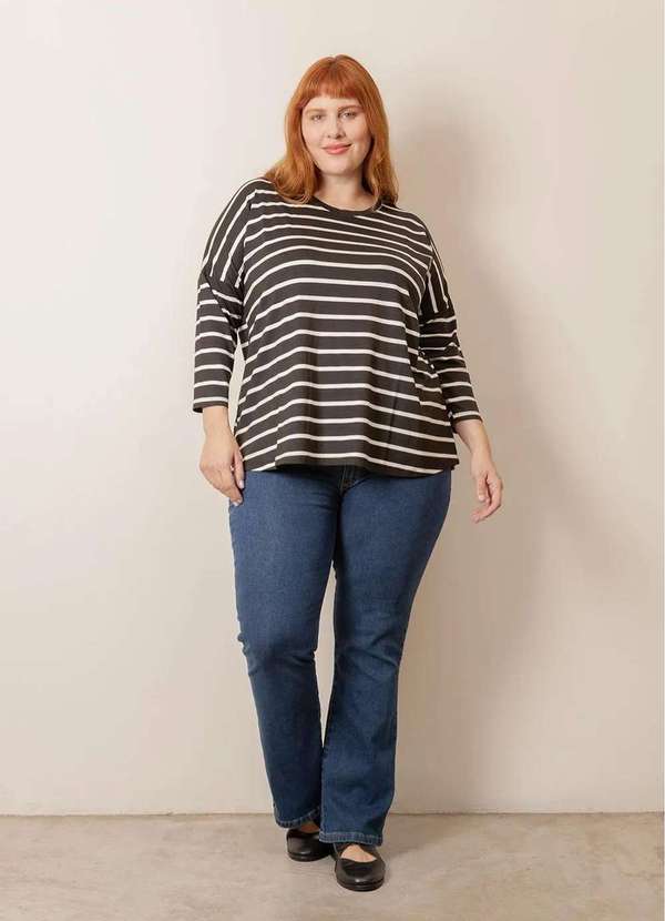 Bold - Blusa Evasê Manga Longa Listrada Plus Size Preto 9