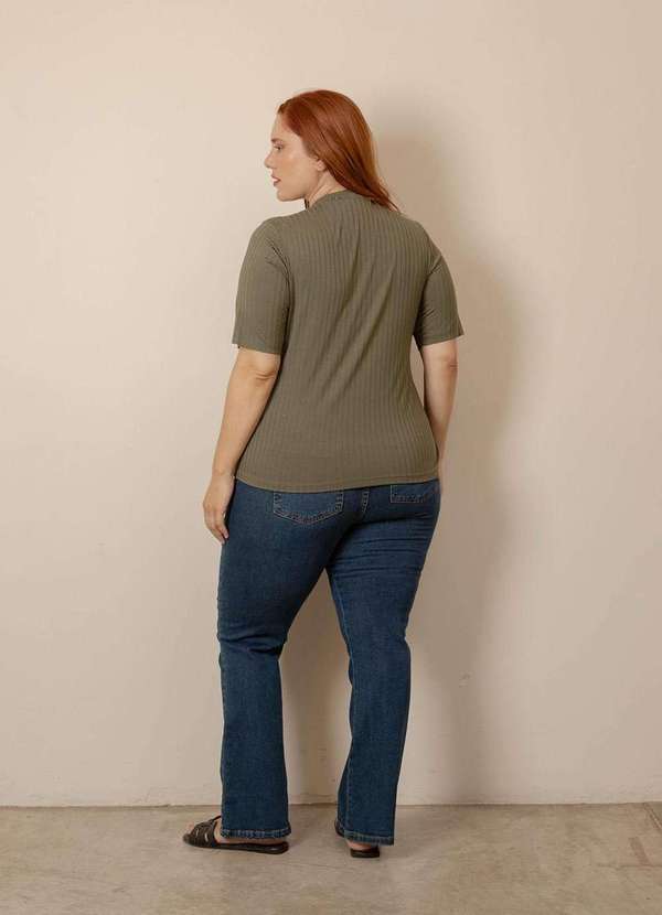 Bold - Camiseta Canelada Gola Alta Plus Size Verde 2