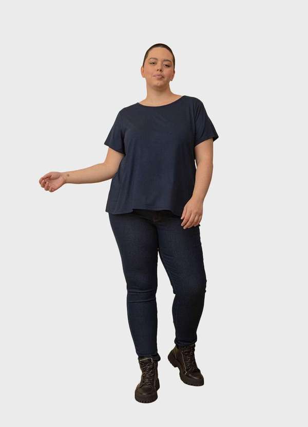 Bold - Camiseta Decote Redondo Evasê Plus Size Azul