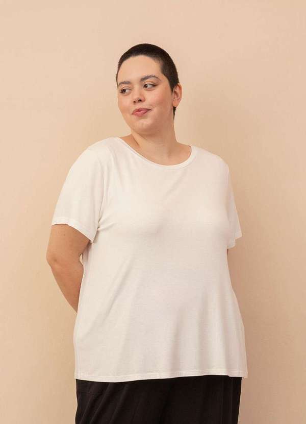 Bold - Camiseta Decote Redondo Evasê Plus Size Branco