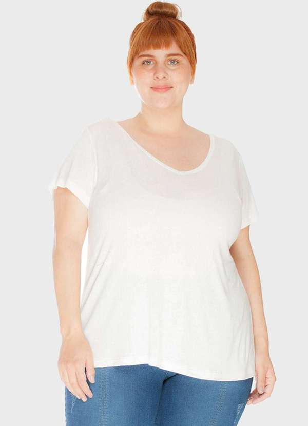Bold - Camiseta Decote V Evasê Tecido Ultra Leve Plus Size Bege 2