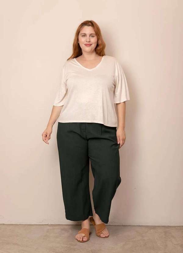 Bold - Camiseta Decote V Tricô Linho Plus Size Branco