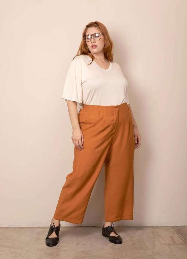 Bold - Camiseta Decote V Tricô Linho Plus Size Branco 3