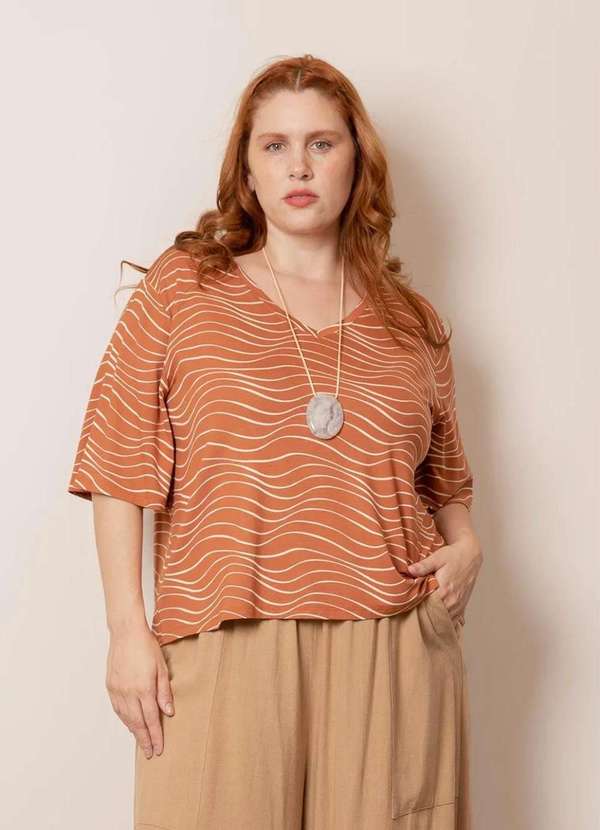Bold - Camiseta Quadrada Decote V Plus Size Laranja