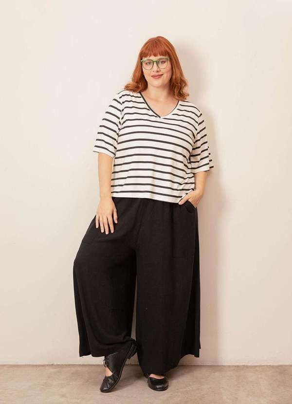 Bold - Camiseta Quadrada Decote V Listrada Plus Size Branco 6