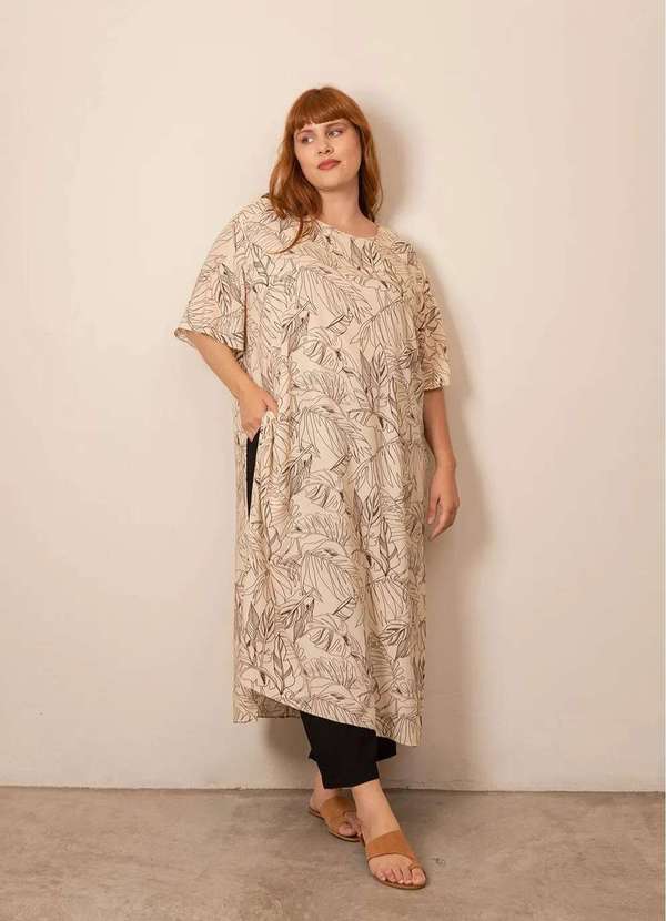 Bold - Túnica com Fenda Plus Size Bege