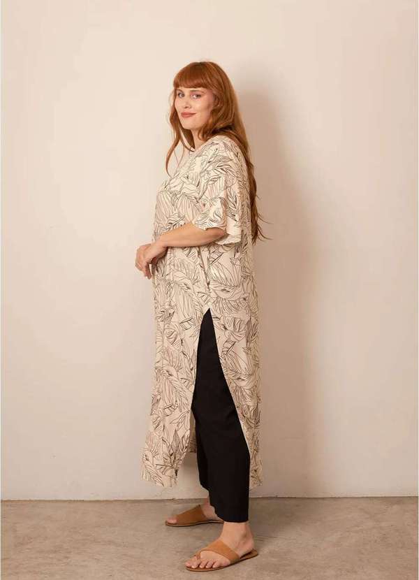Bold - Túnica com Fenda Plus Size Bege 2