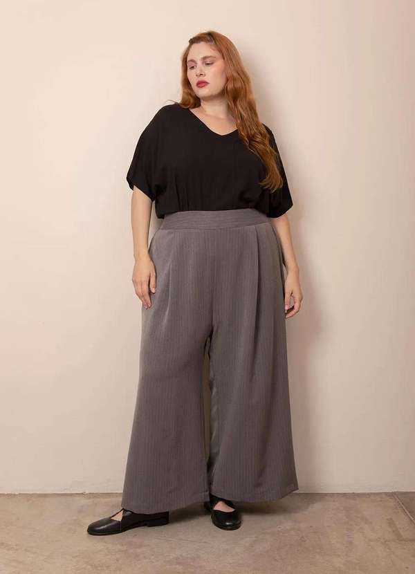 Bold - Calça Pantalona Alfaiataria Risca de Giz Plus Size Cinza 3