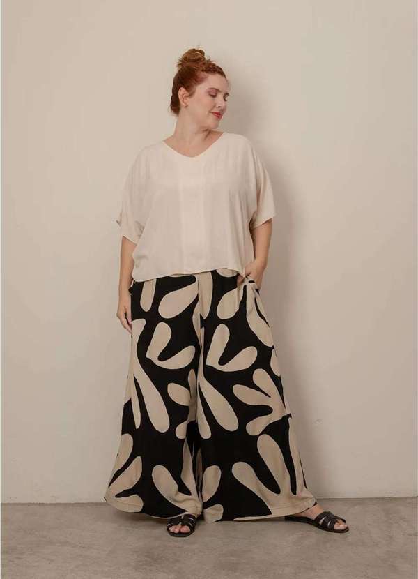 Bold - Calça Pantalona Super Ampla Plus Size Preto 4