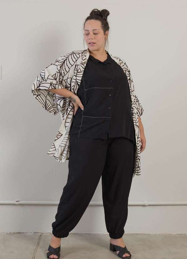 Bold - Camisa Débora com Pespontos Plus Size Preto 5