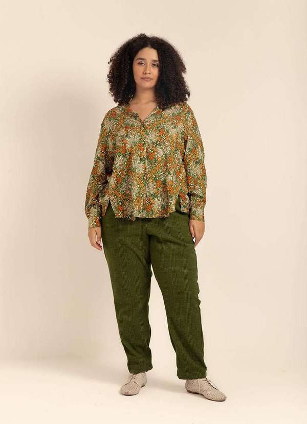 Bold Camisaria - Camisa Evasê Viscose Plus Size Verde 1