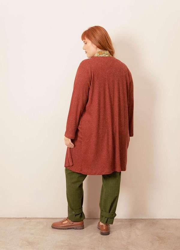 Bold Tricotaria - Cardigan Longo Tricô Canelado Plus Size Marrom 5