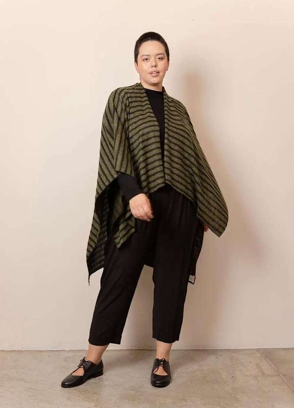 Bold Tricotaria - Tricô Mil Jeitos Plus Size Verde