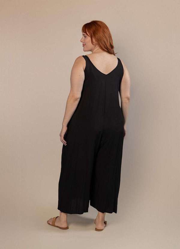Bold - Macacão Adriana Plus Size Preto 4