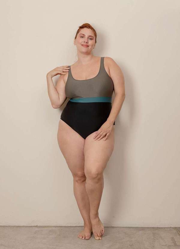 Bold Beach - Maiô Tricolor Plus Size Cinza