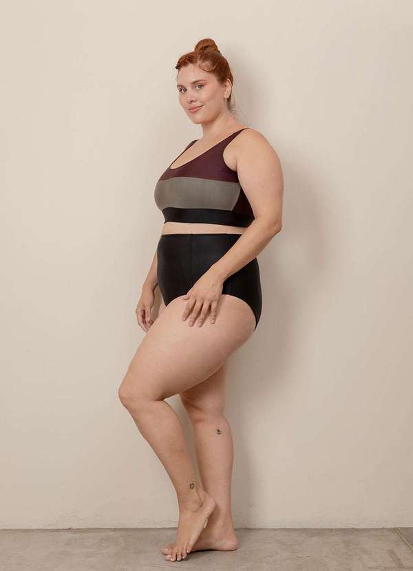 Bold Beach - Top Tricolor Alças Largas Plus Size Multicores 10