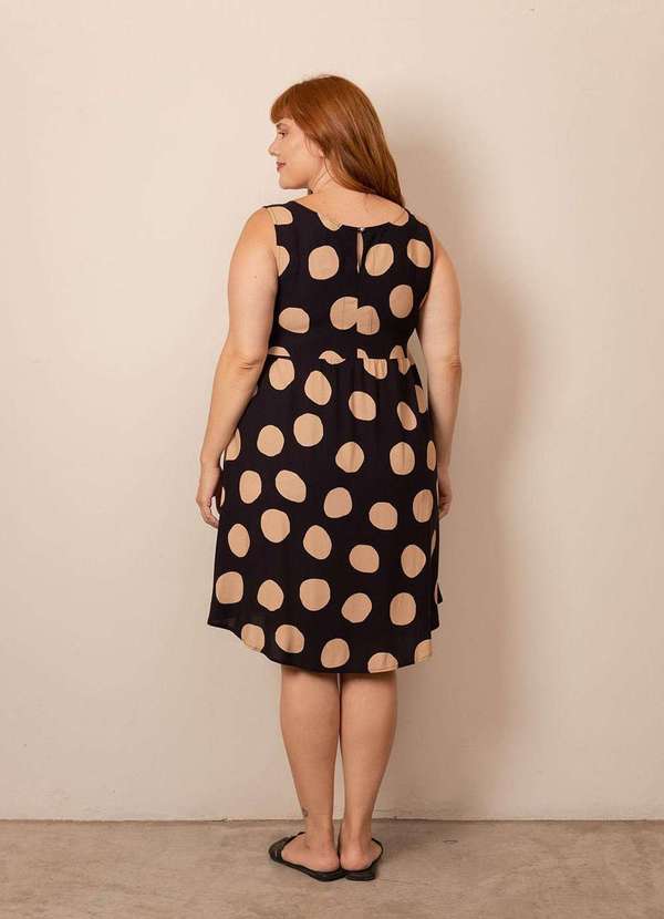 Bold - Vestido Regata Evasê Plus Size Preto 5