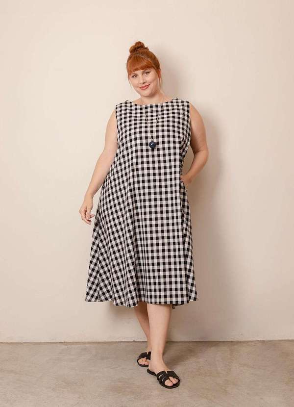 Bold - Vestido Regata Vichy Linho Plus Size Preto 2