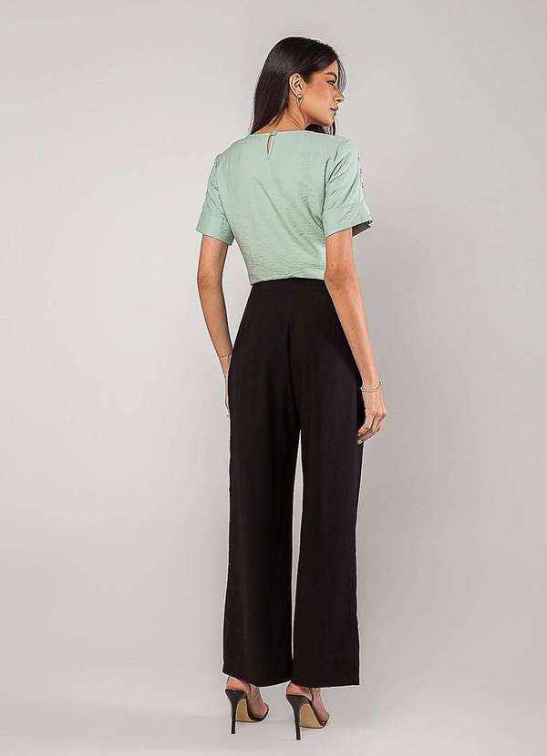 Salvatore Fashion - Blusa Alfaiataria com Botões na Manga Verde 5