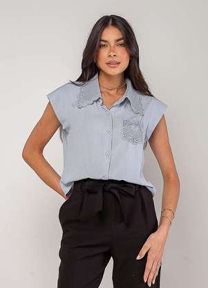 Salvatore Fashion - Blusa Alfaiataria com Gola em Renda e Bolso Decorado - SALVATORE FASHION