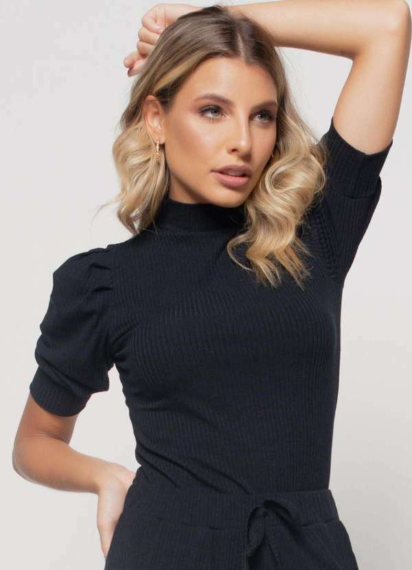 Salvatore Fashion - Blusa Bufante Manga Curta Canelada Fashion Preto