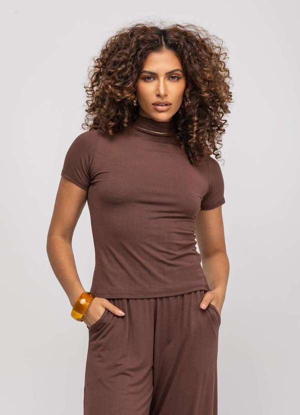 Salvatore Fashion - Blusa Gola Alta Manga Curta Malha Fashion Marrom