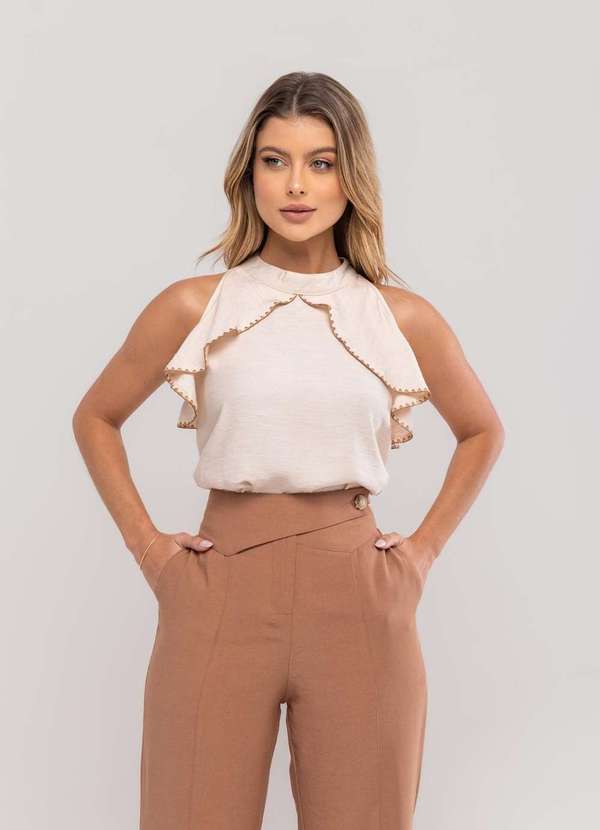 Salvatore Fashion - Regata Feminina com Babado e Gola Alta em Viscolinho Bege