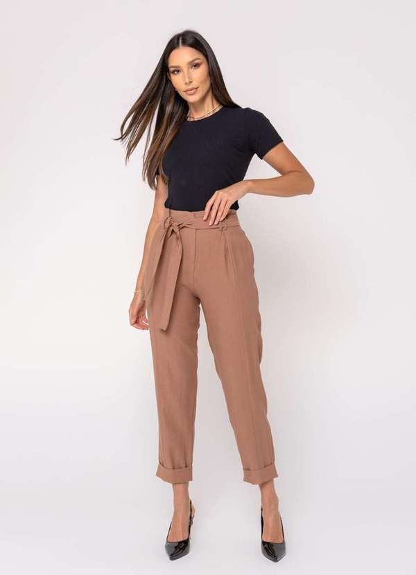 Salvatore Fashion - Calça de Alfaiataria com Pregas e Barra com Dobra Bege
