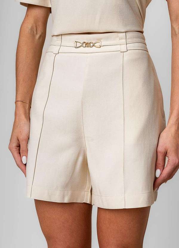 Salvatore Fashion - Conjunto Alfaiataria com Blusa Ampla e Short Fivela Bege 5
