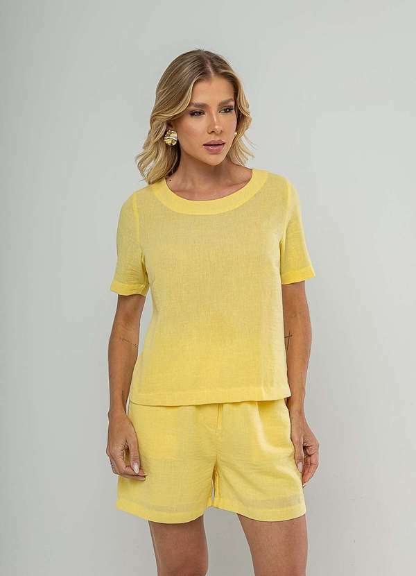 Salvatore Fashion - Conjunto Blusa Básica Manga Curta e Short Amarelo 5