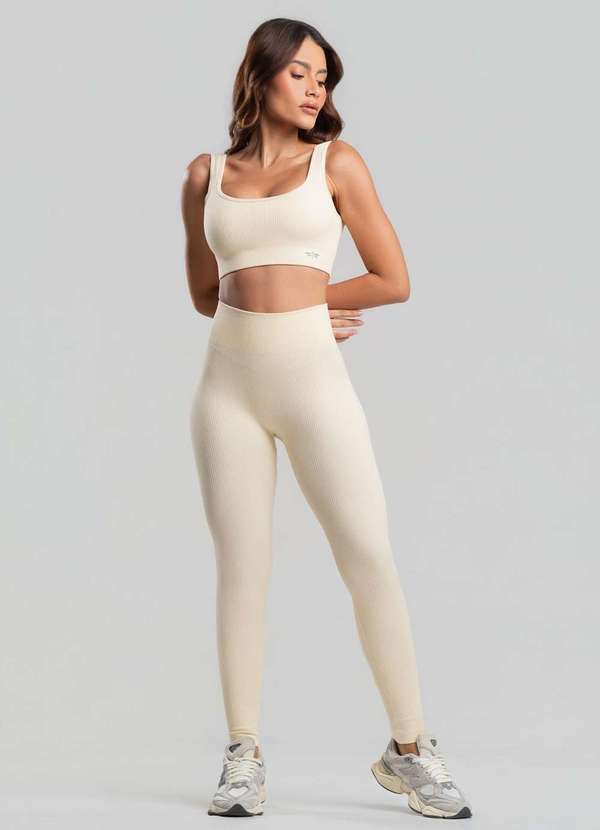 Salvatore Fashion - Conjunto Fitness Calça e Top sem Costura Bege 2