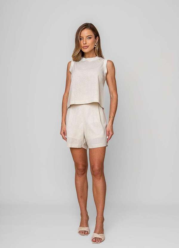 Salvatore Fashion - Short Alfaiataria com Pregas Bege 4