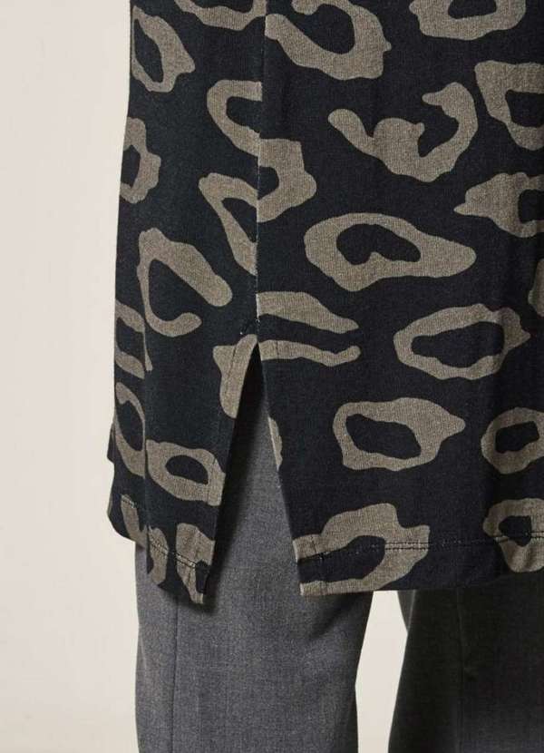 Mob - Vestido Malha Estampa Jaguar Botões Estampado 4