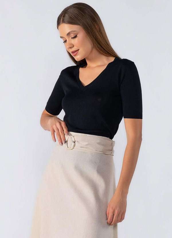 Lamis - Blusa Basica Tricot Manga Curta Preto 3
