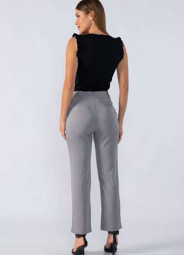 Lamis - Blusa Canelada Babado Manga Preto 2