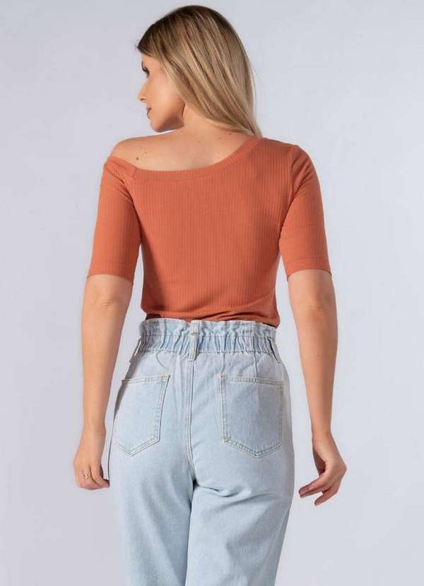 Lamis - Blusa Canelada Ombro Caido Telha 4