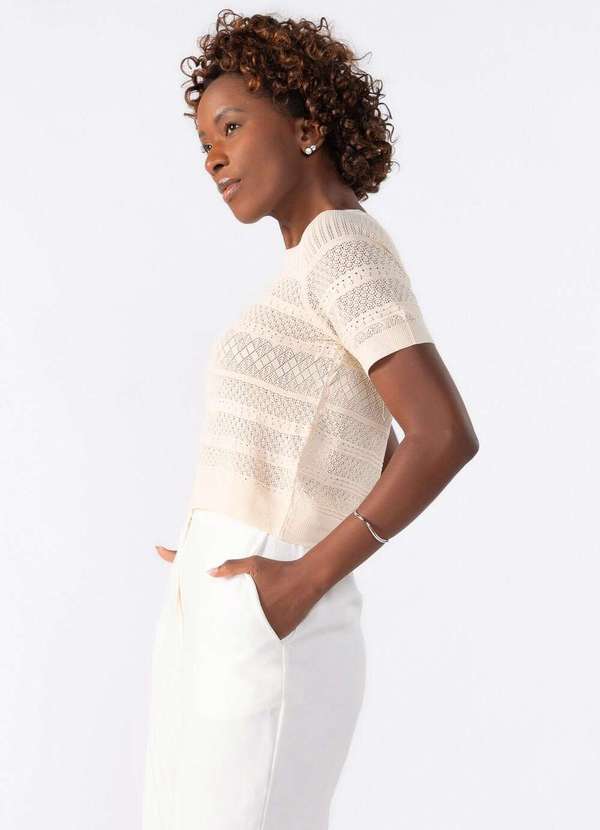 Lamis - Blusa Curta de Tricot Trabalhado Bege 3