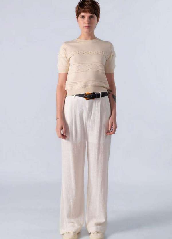 Lamis - Blusa Curta em Viscose com Texturas Creme