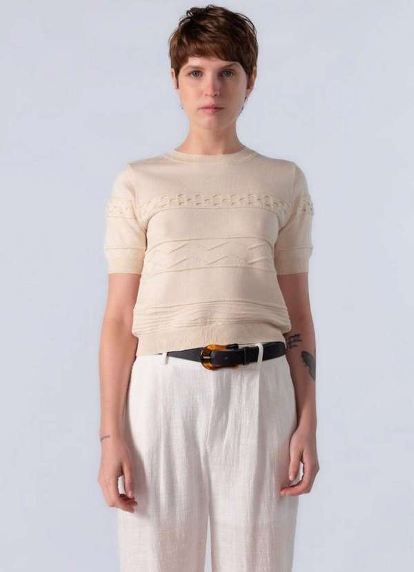 Lamis - Blusa Curta em Viscose com Texturas Creme 2
