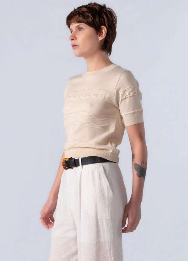 Lamis - Blusa Curta em Viscose com Texturas Creme 3