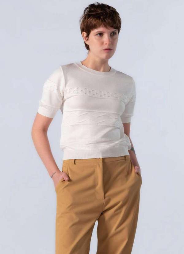 Lamis - Blusa Curta em Viscose com Texturas Off White 3