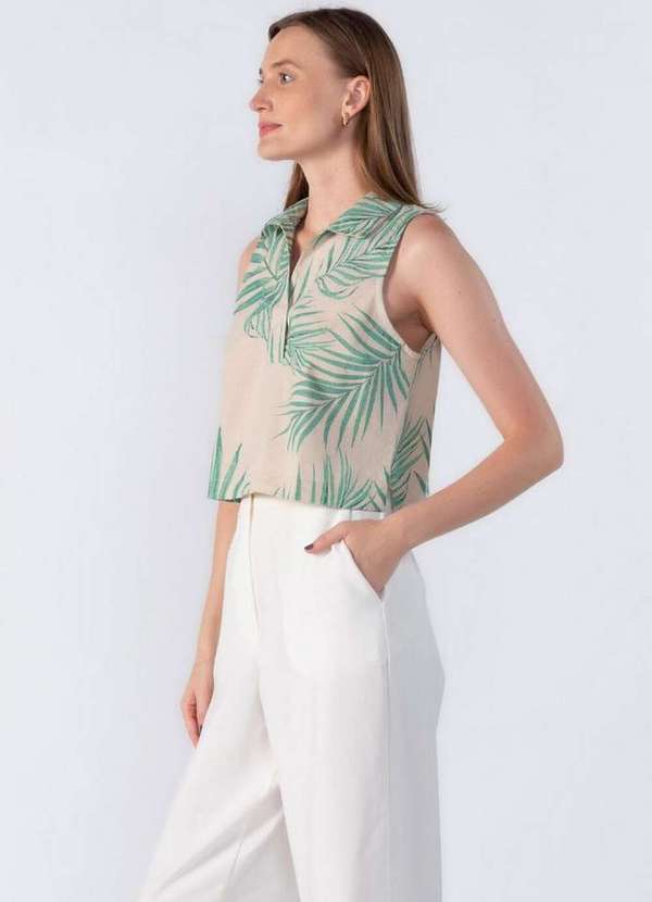 Lamis - Blusa Curta Estampada com Gola Verde 3