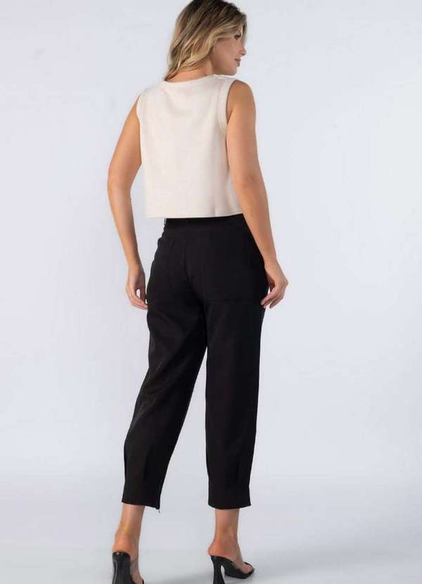 Lamis - Blusa Curta Regata Suede Bege 4