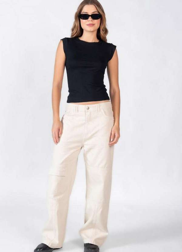 Lamis - Blusa em Viscose com Manga Cavada Preto