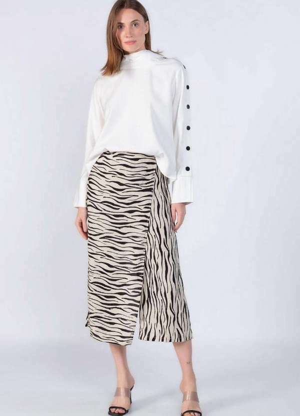 Lamis - Blusa em Viscose Detalhe Botoes Branco