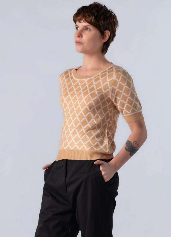 Lamis - Blusa em Viscose Manga Curta Caqui 3