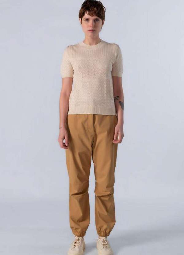 Lamis - Blusa em Viscose Tecido Trabalhado Creme