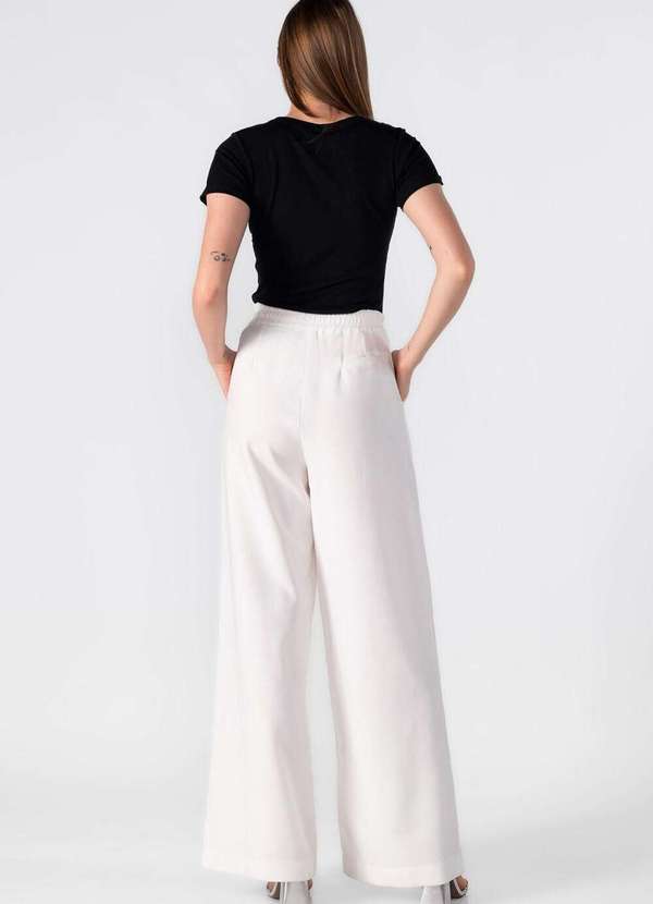 Lamis - Blusa Malha Gola V Preto 4