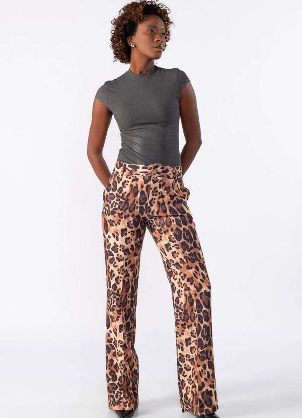 Lamis - Blusa Manga Curta Canelada Cinza Escuro 2