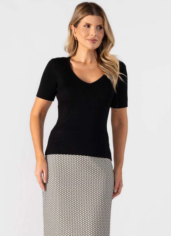 Lamis - Blusa Modal Decote V Preto